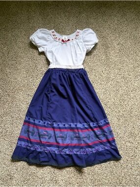 Disney Encanto Dress Size 9/10